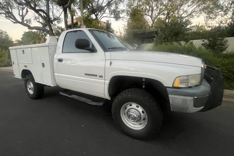 2002 Dodge Ram HD (1994-2002) sold for $9,000