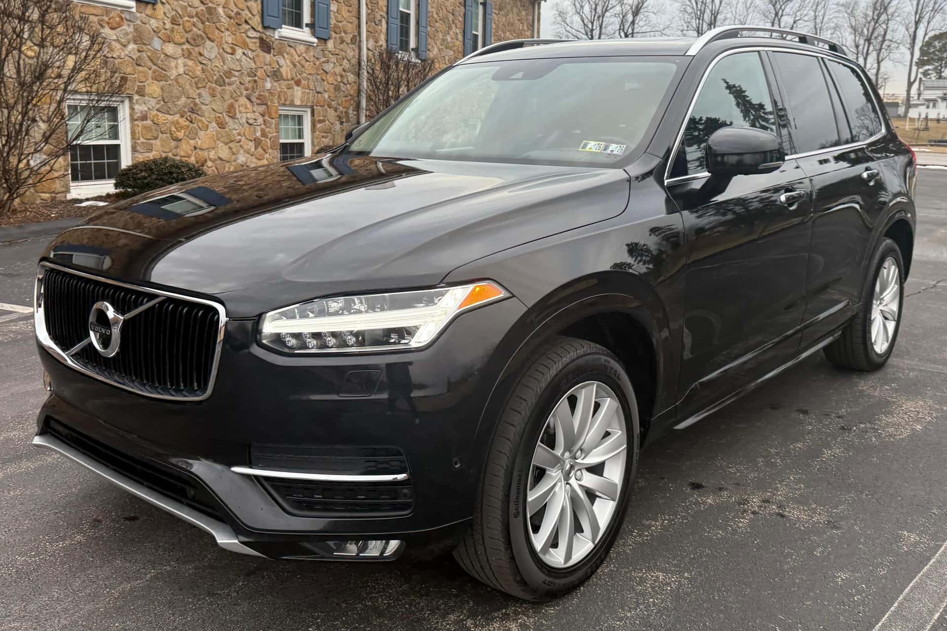 2016 Volvo XC90 sold for $11,100