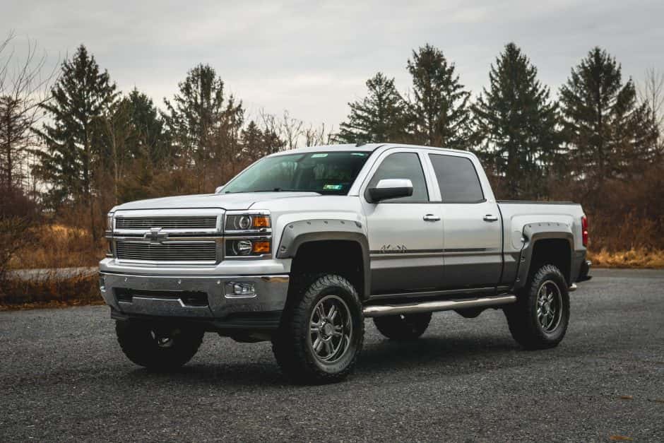 2014 Chevrolet Silverado K2XX (2014-2019) sold for $27,250
