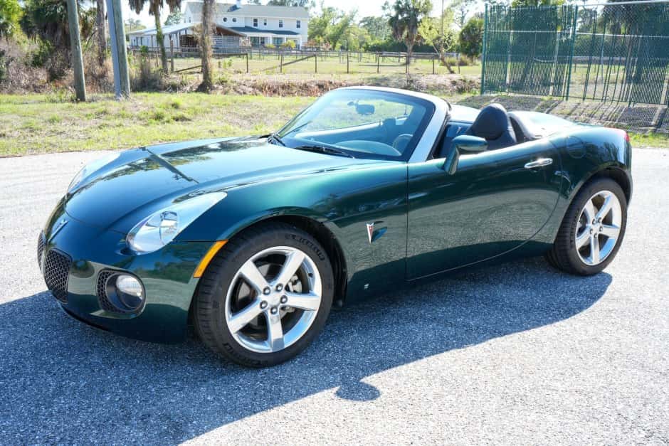 2007 Pontiac Solstice sold for $13,000