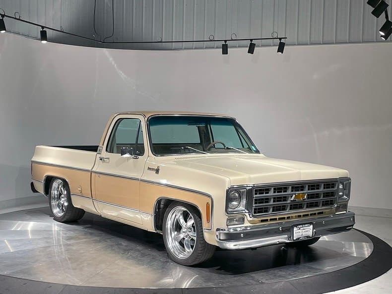 1977 Chevrolet C10 Bonanza sold for $29,400