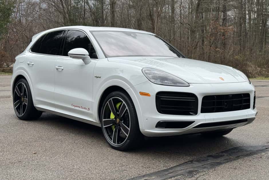 2022 Porsche 9Y0/9Y3 Cayenne (2019-) sold for $94,500
