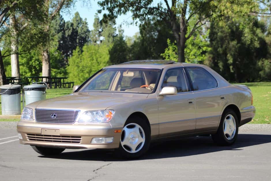 2000 Lexus LS Sedan sold for $22,250