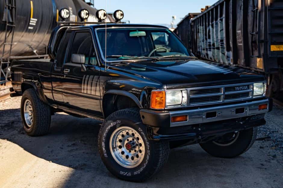 1987 Toyota Pickup (N50/N60/N70 1984-1988) sold for $26,500
