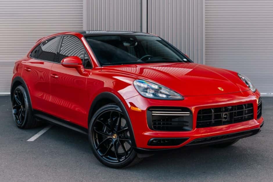 2022 Porsche 9Y0/9Y3 Cayenne (2019-) sold for $115,000