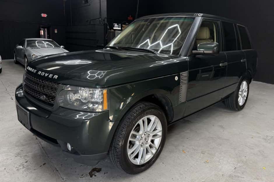 2011 Land Rover Range Rover L322 sold for $20,500