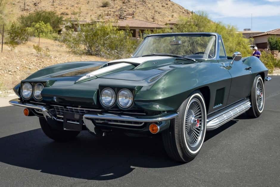 1967 Chevrolet Corvette C2 (1963) sold for $152,000