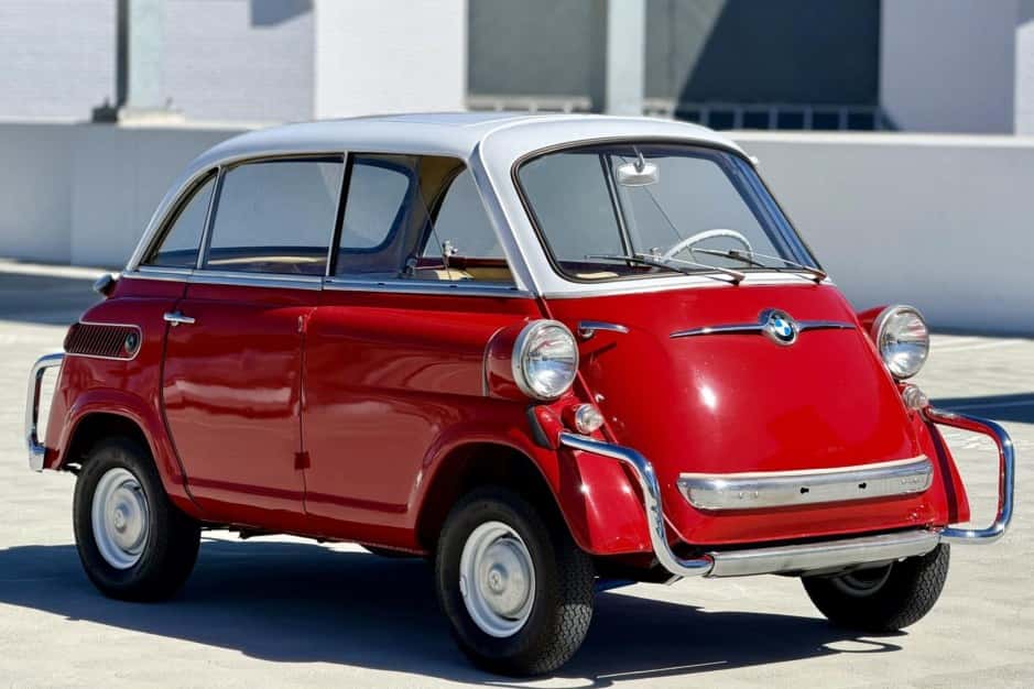 1958 BMW Isetta sold for $25,750