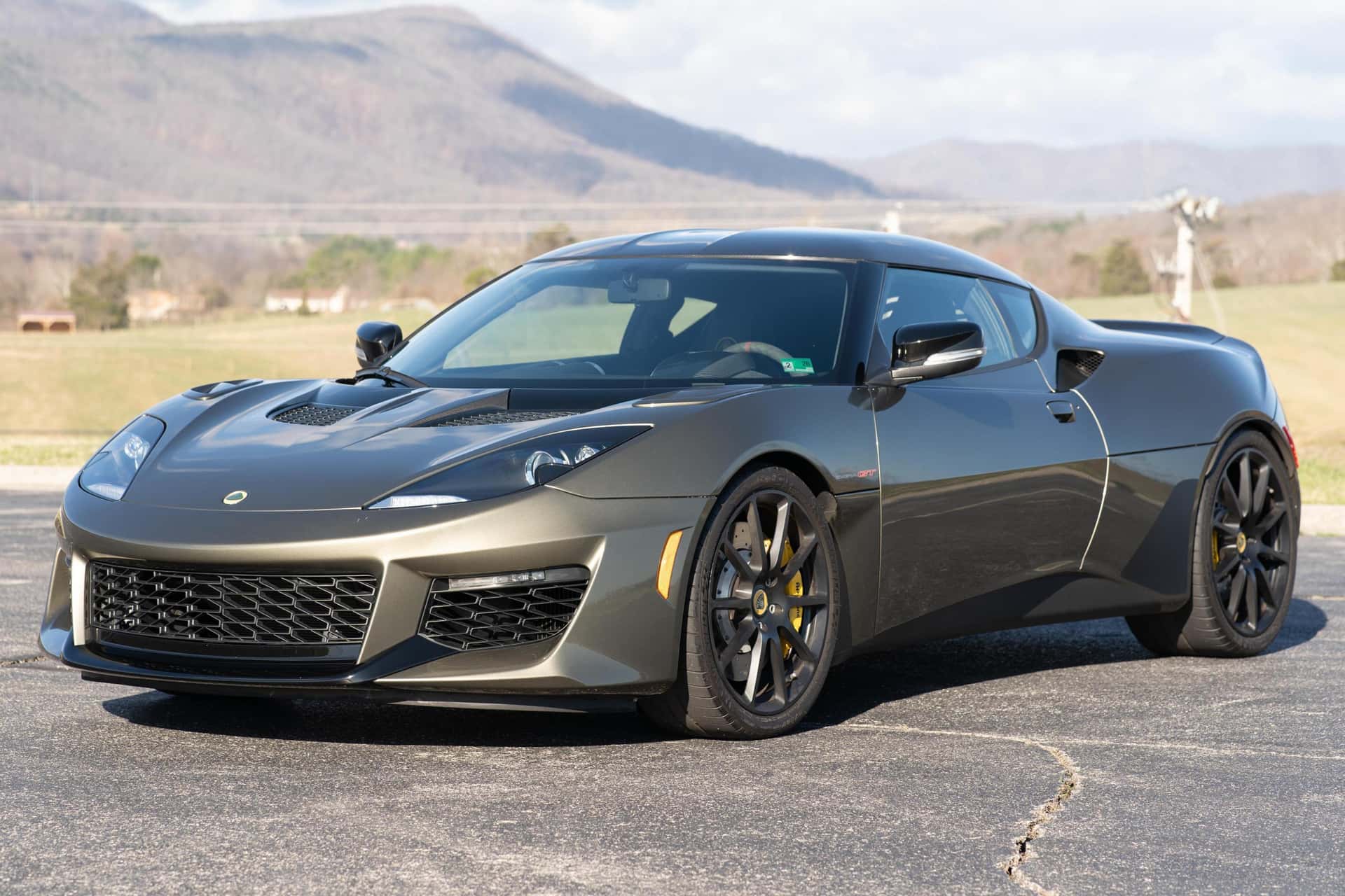 2020 Lotus Evora sold for $80,500