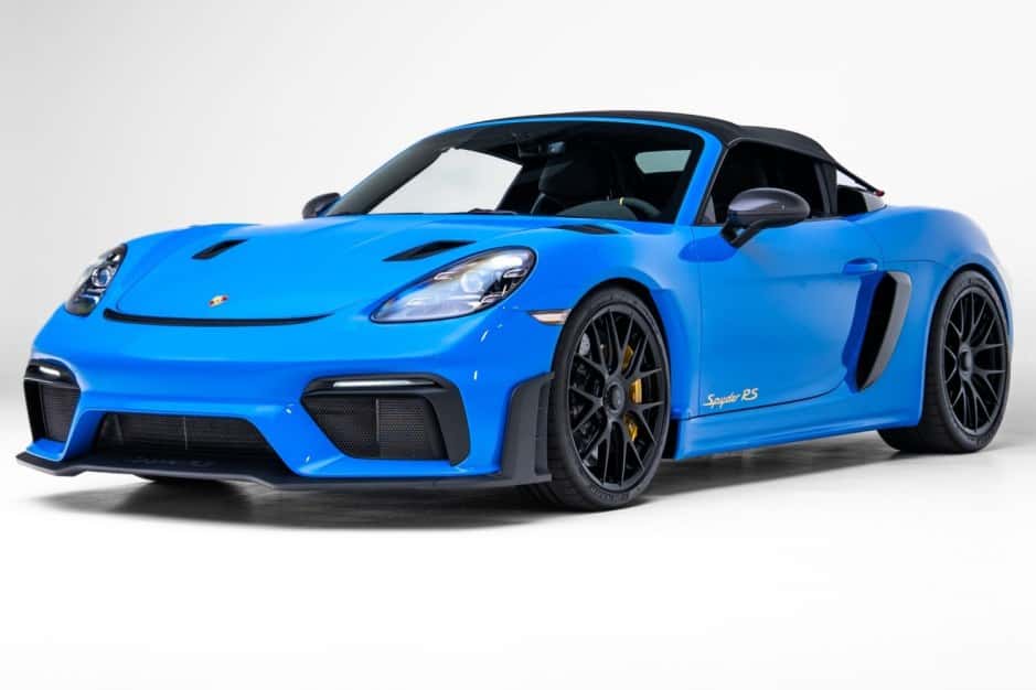 2025 Porsche 982 718 Boxster sold for $211,000