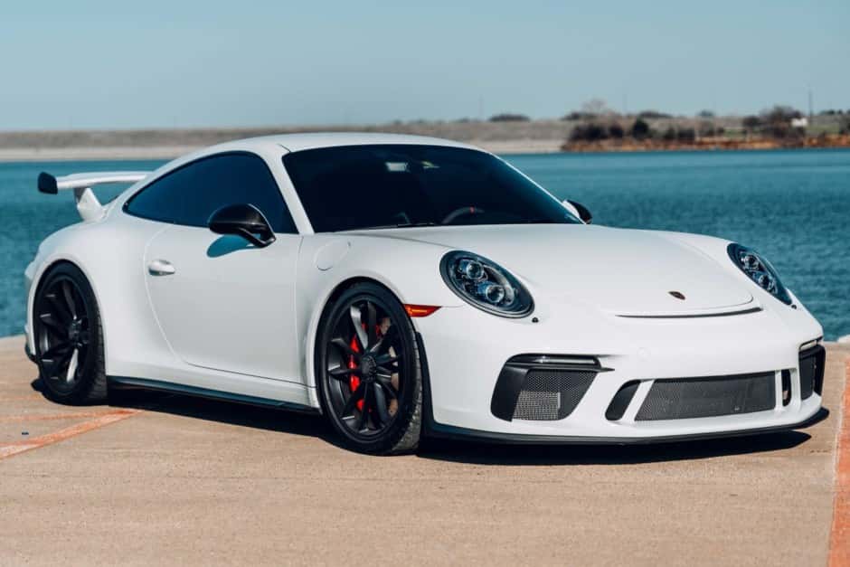 2018 Porsche 991 911 GT3 sold for $183,000