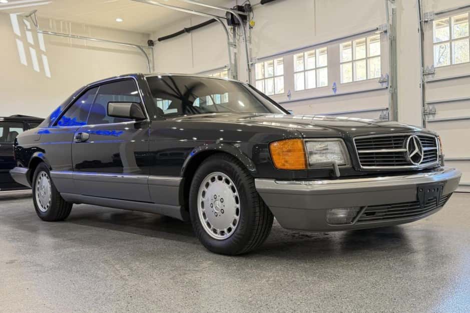 1991 Mercedes-Benz C126 sold for $35,035