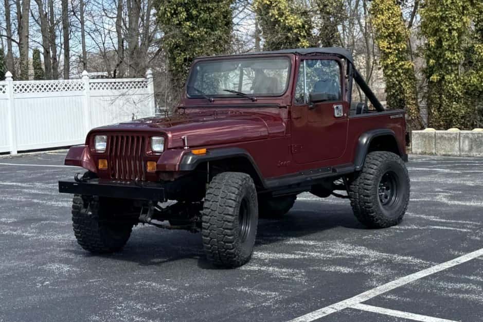 1987 Jeep Wrangler YJ (1987-1995) sold for $13,000