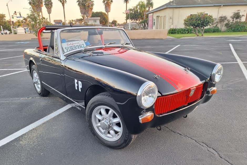 1973 MG Midget sold for $3,550
