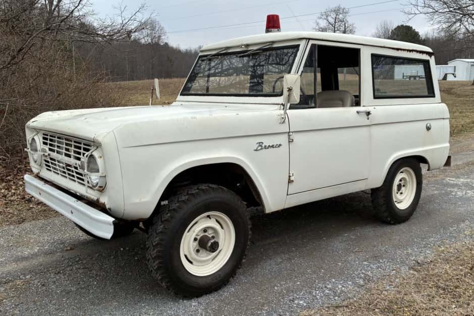 1967 Ford Bronco U13/U14/U15 1966-1977 sold for $27,500