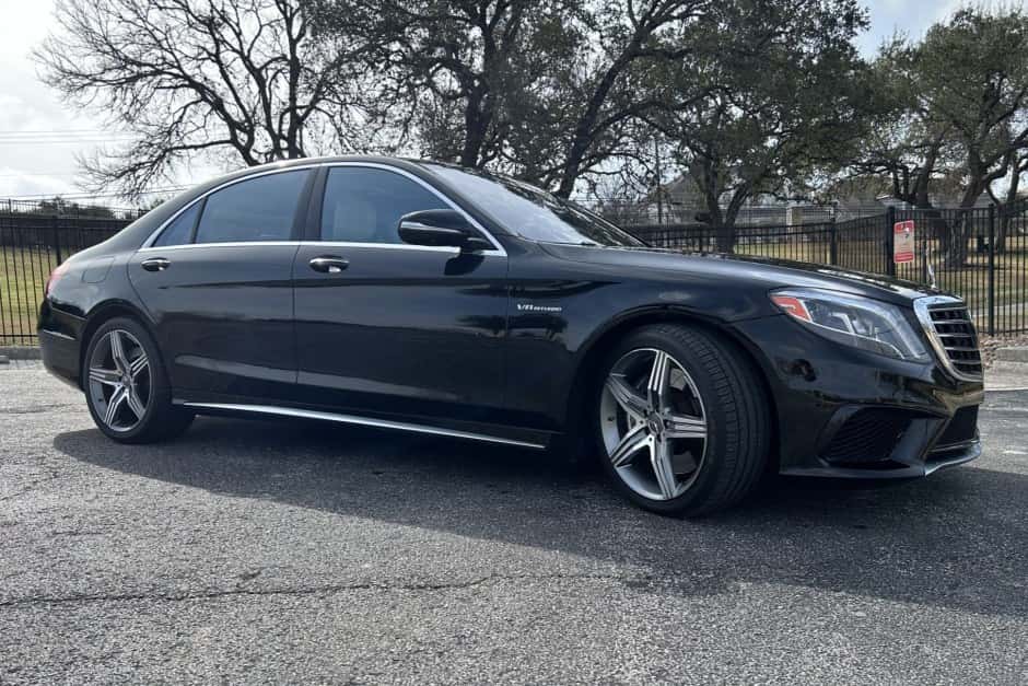 2014 Mercedes-Benz W222 S-Class sold for $40,500