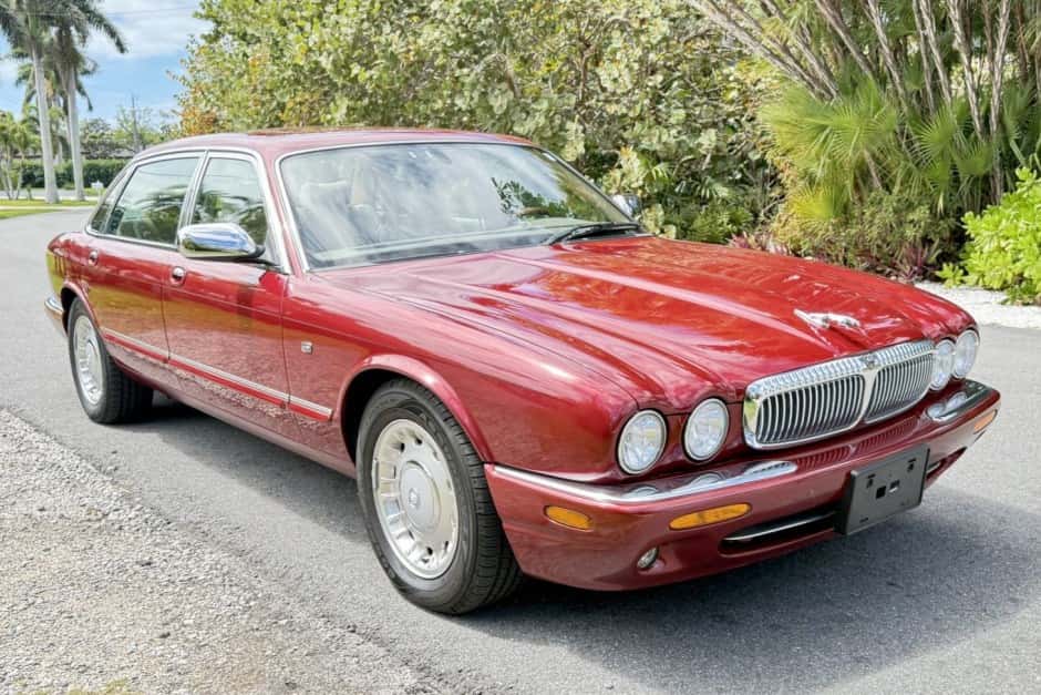 2000 Jaguar X308 XJ (1998-2003) sold for $6,100