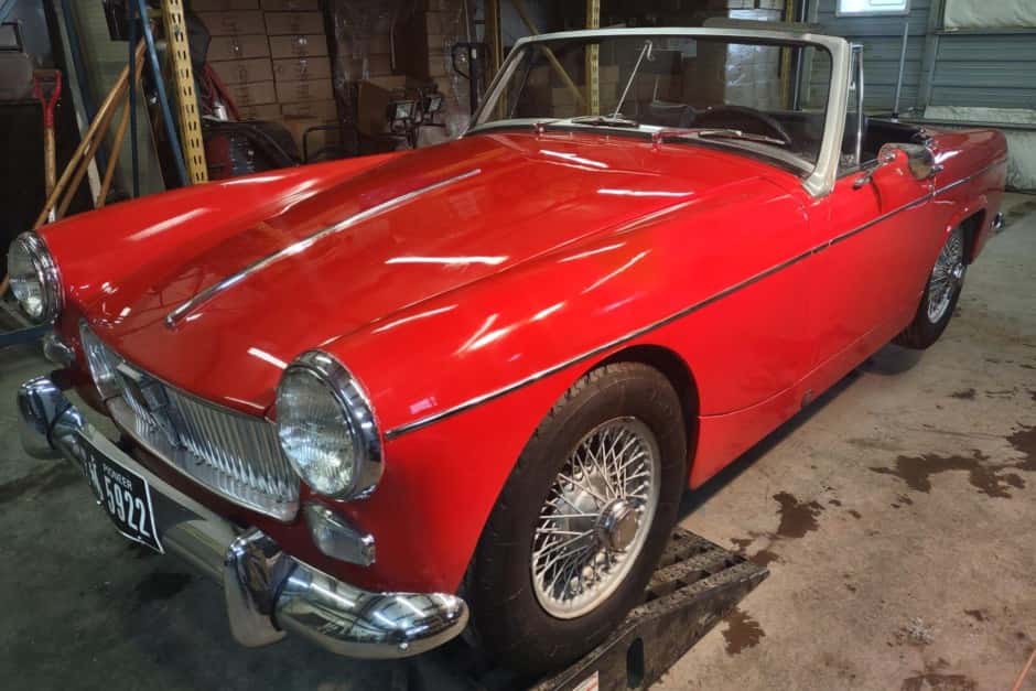 1965 MG Midget sold for $6,500