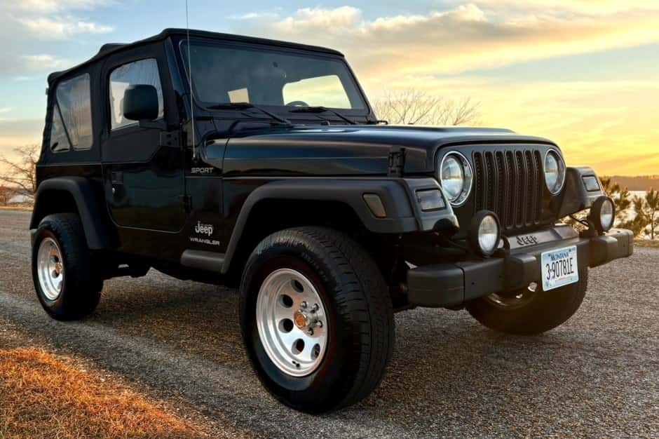 2004 Jeep Wrangler TJ (1997-2006) sold for $15,350