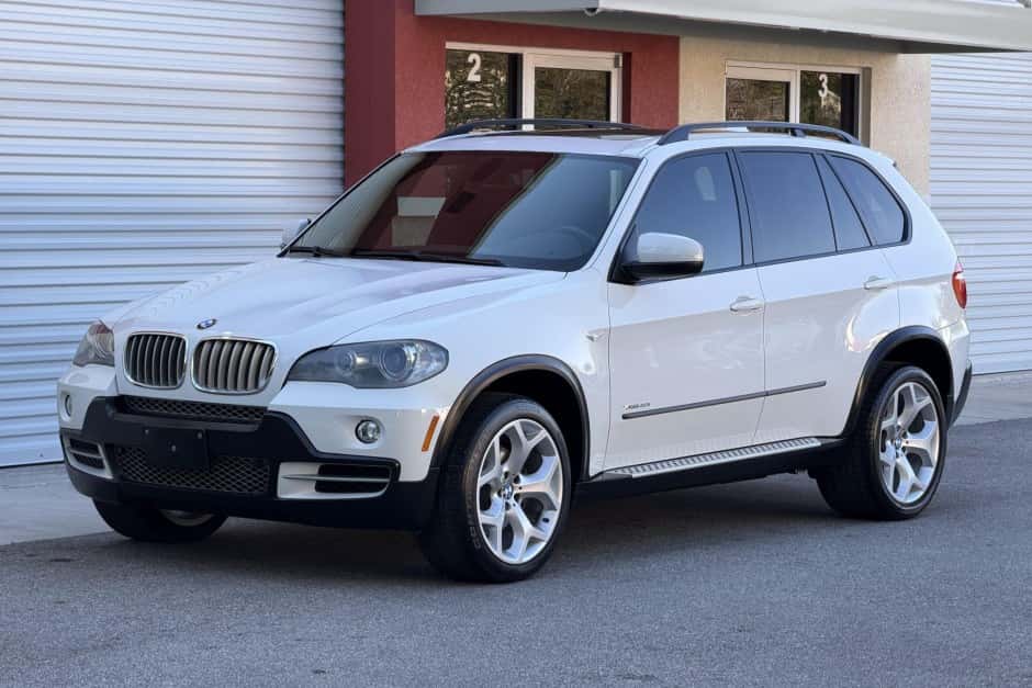 2009 BMW X5 sold for $11,700