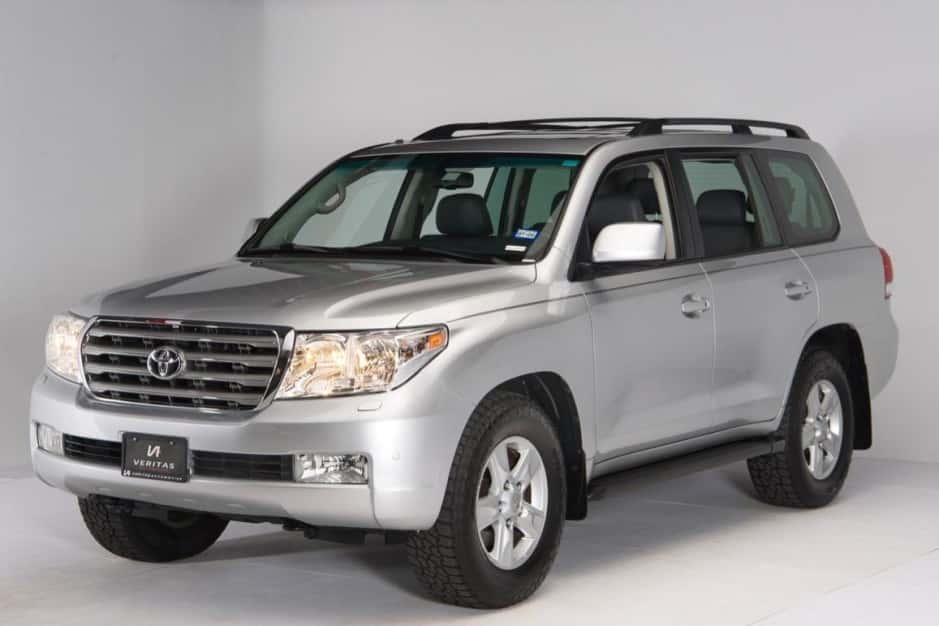 2008 Toyota Land Cruiser 200-Series sold for $23,750