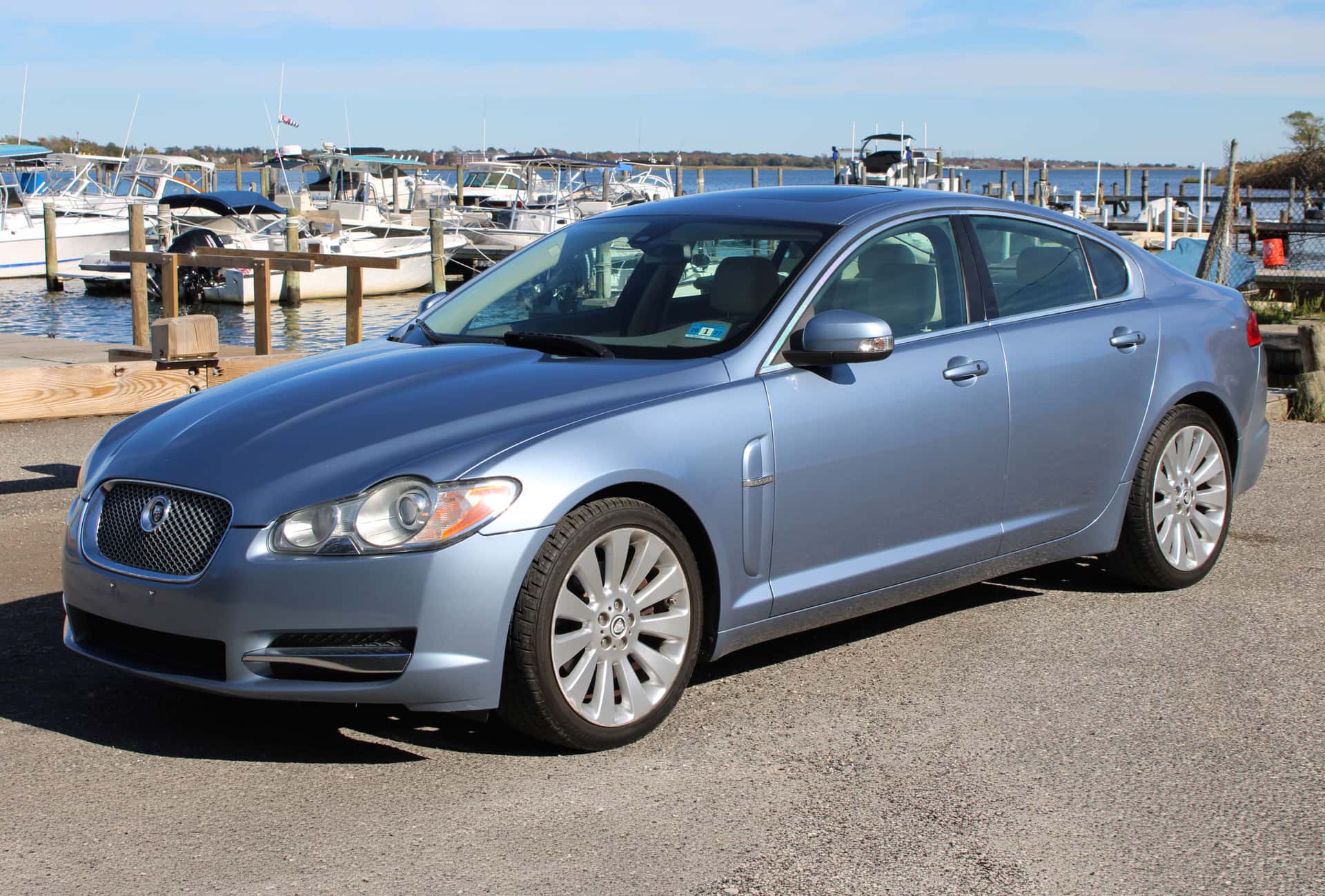 2009 Jaguar XF sold for $5,500