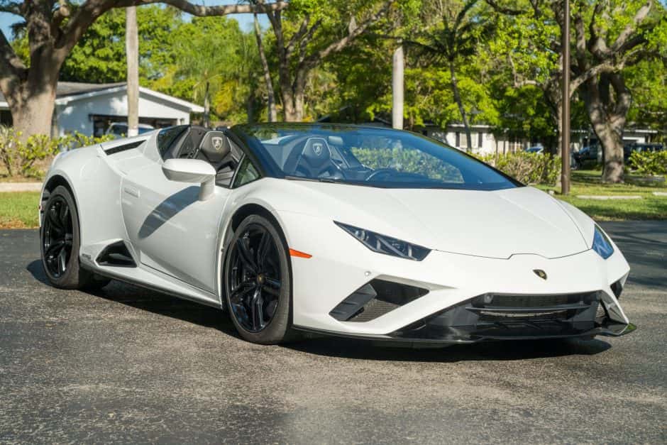 2021 Lamborghini Huracán sold for $257,000