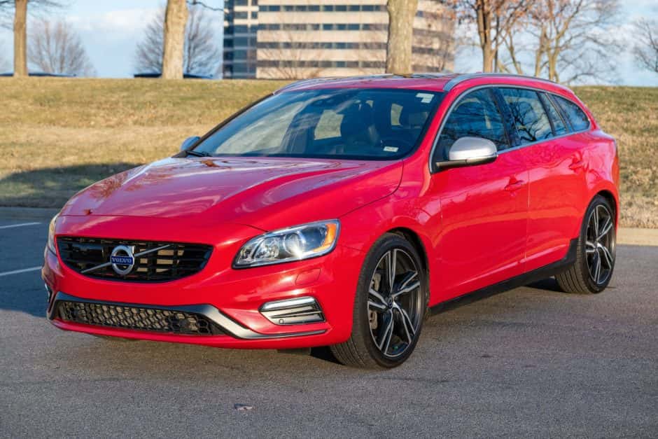 2017 Volvo V60 sold for $17,000