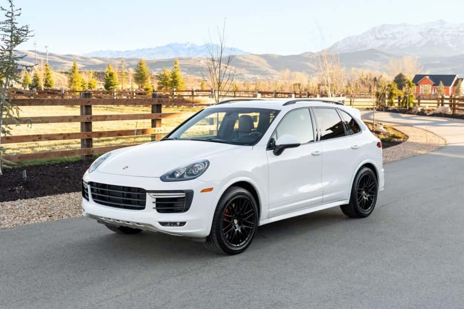 2016 Porsche 958 Cayenne (2011-2018) sold for $19,250