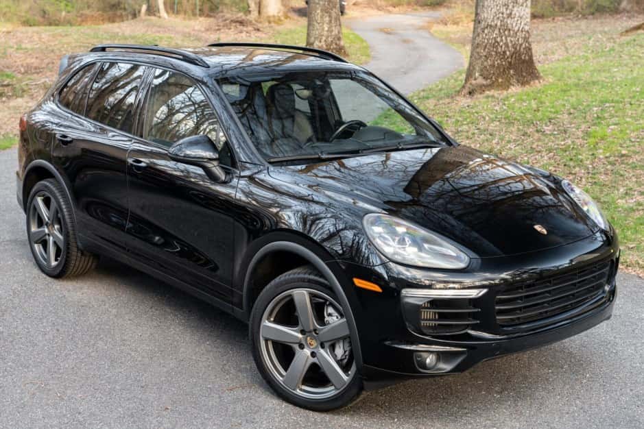 2016 Porsche 958 Cayenne (2011-2018) sold for $23,850