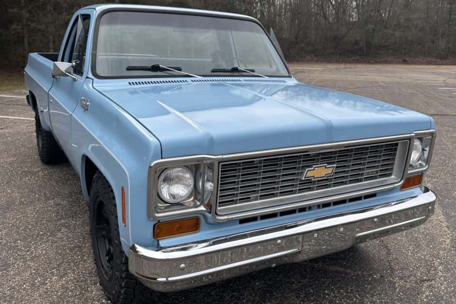 1974 Chevrolet C/K (1973-1991) sold for $9,100
