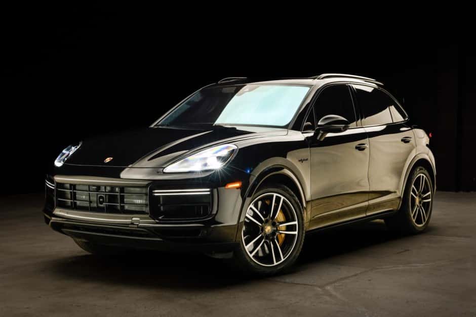 2022 Porsche 9Y0/9Y3 Cayenne (2019-) sold for $90,000