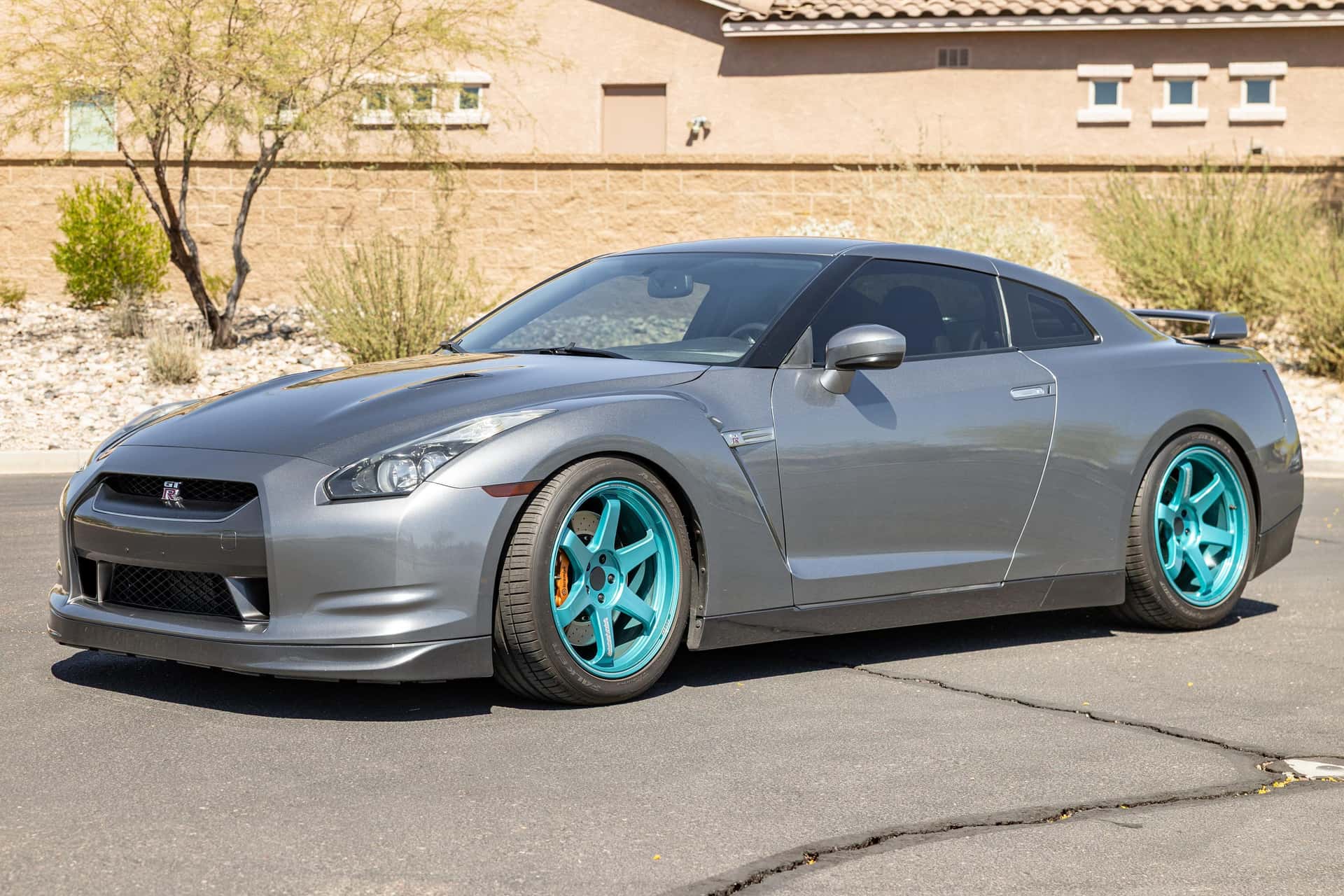 2009 Nissan R35 GT-R sold for $64,000