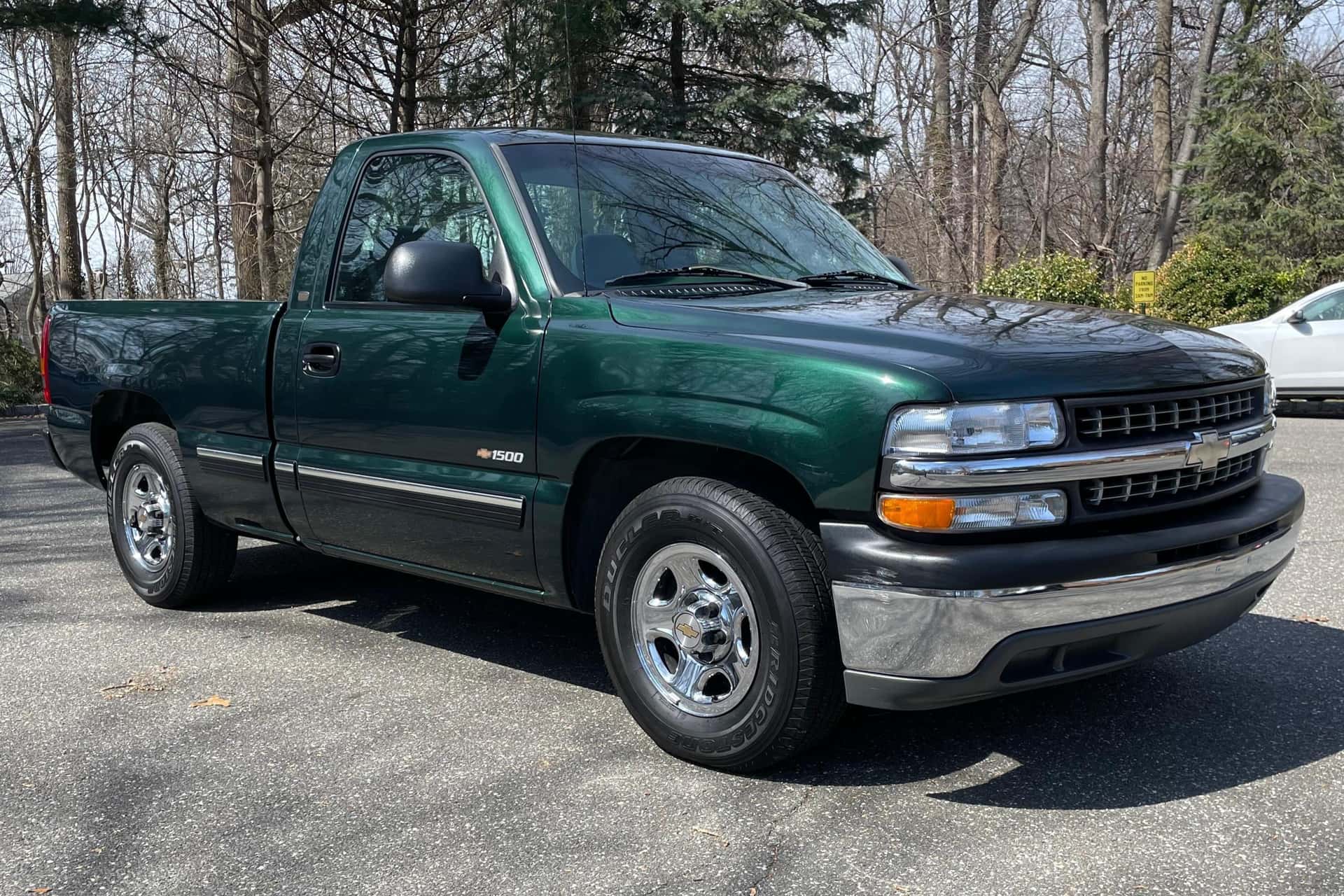2001 Chevrolet Silverado sold for $11,000