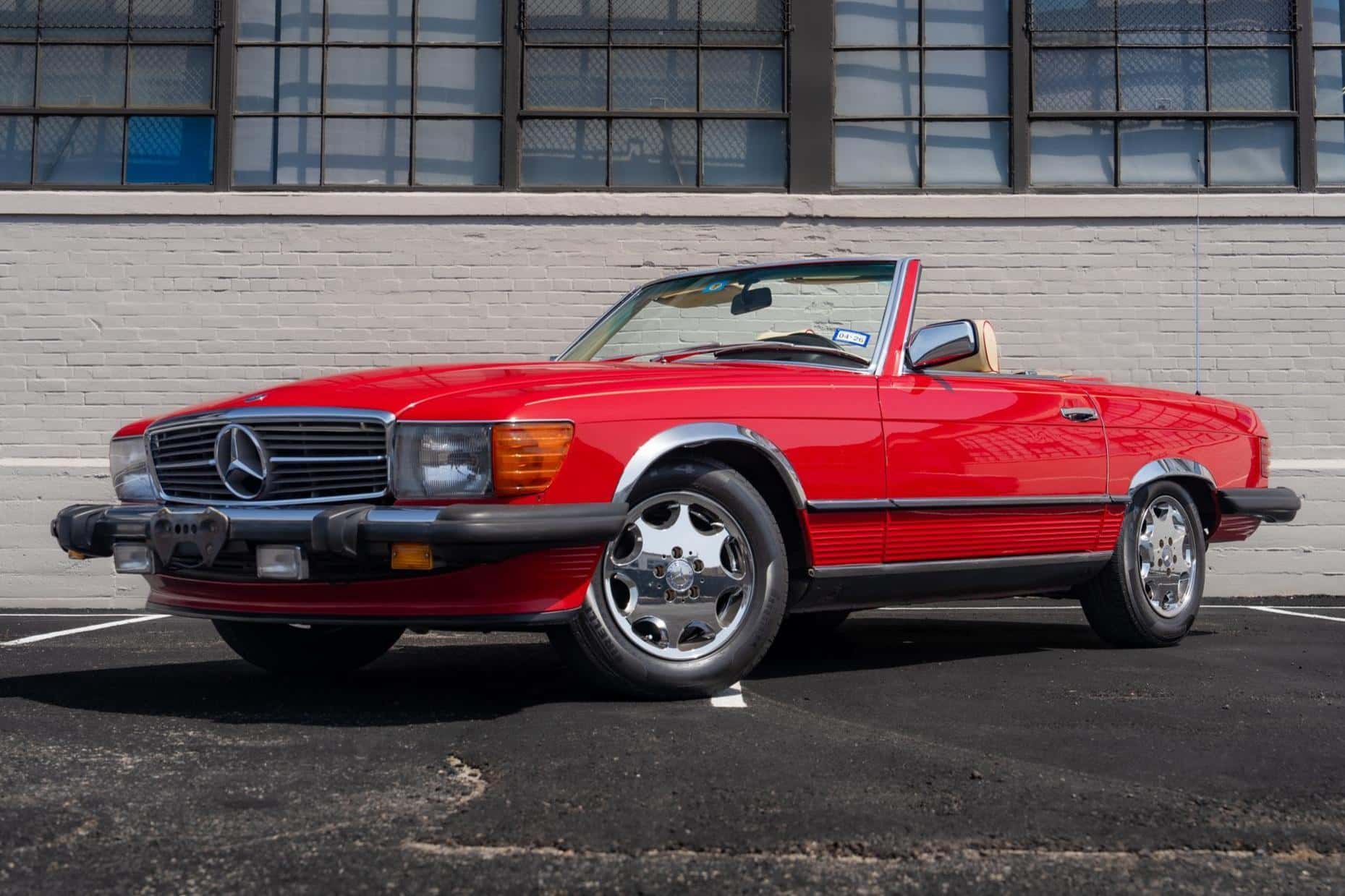 1986 Mercedes-Benz R107 SL sold for $18,500