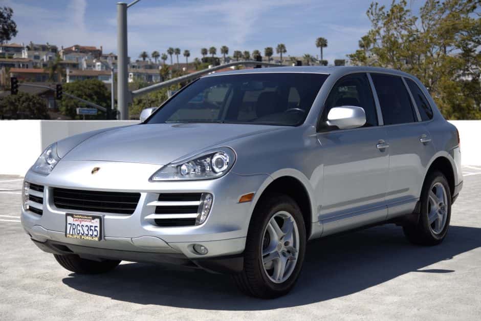 2010 Porsche 955/957 Cayenne (2003-2010) sold for $12,750