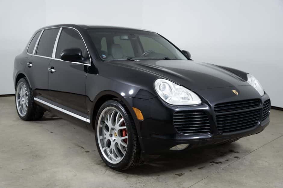 2004 Porsche 955/957 Cayenne (2003-2010) sold for $15,750