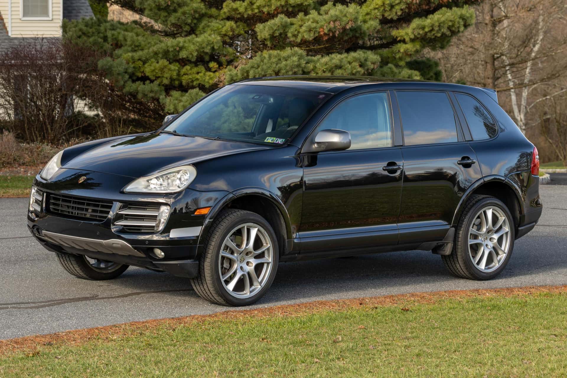 2010 Porsche Cayenne sold for $21,000