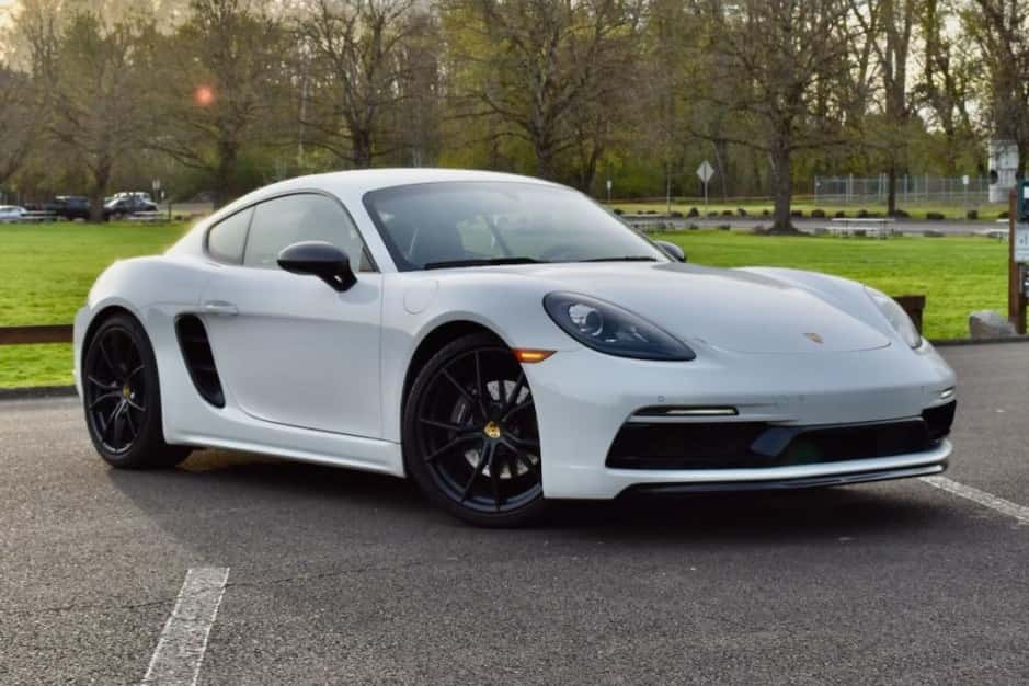 2020 Porsche 982 718 Cayman sold for $54,982