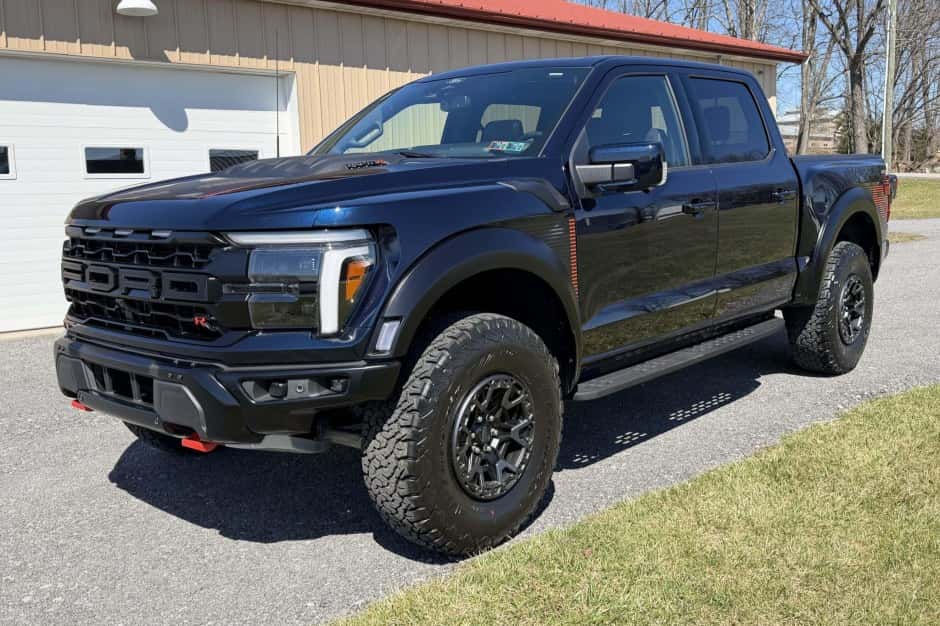 2025 Ford F-150 Raptor sold for $118,000
