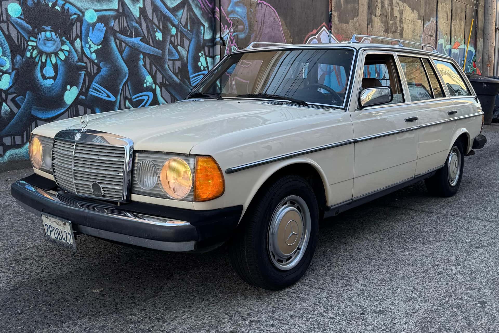 1981 Mercedes-Benz E-Class sold for $2,000