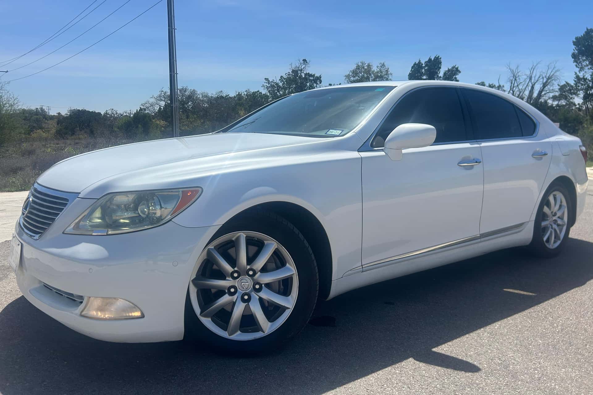 2009 Lexus LS sold for $7,000