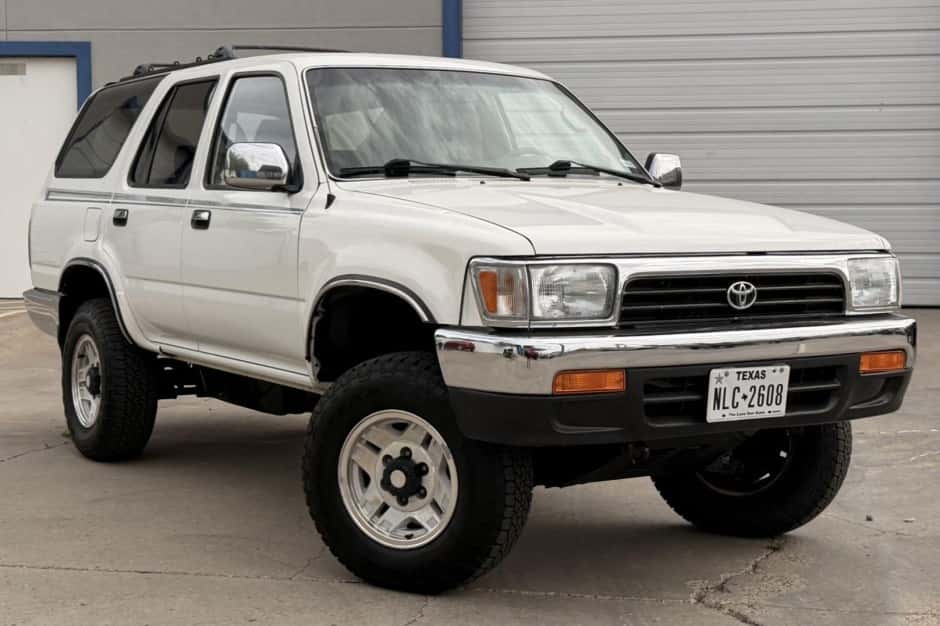1995 Toyota 4Runner (N120) sold for $8,600