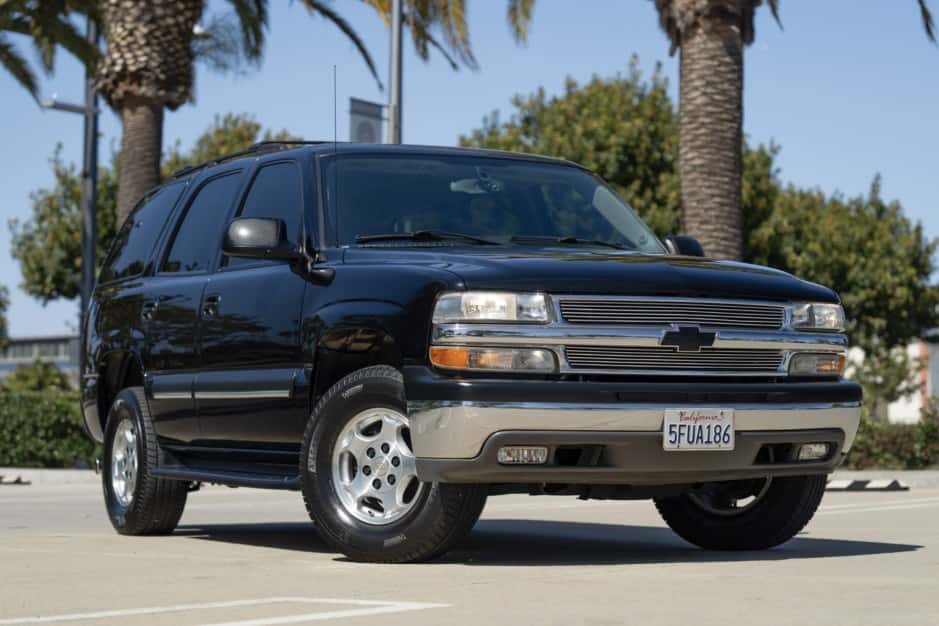 2004 Chevrolet Tahoe GMT800 sold for $18,000