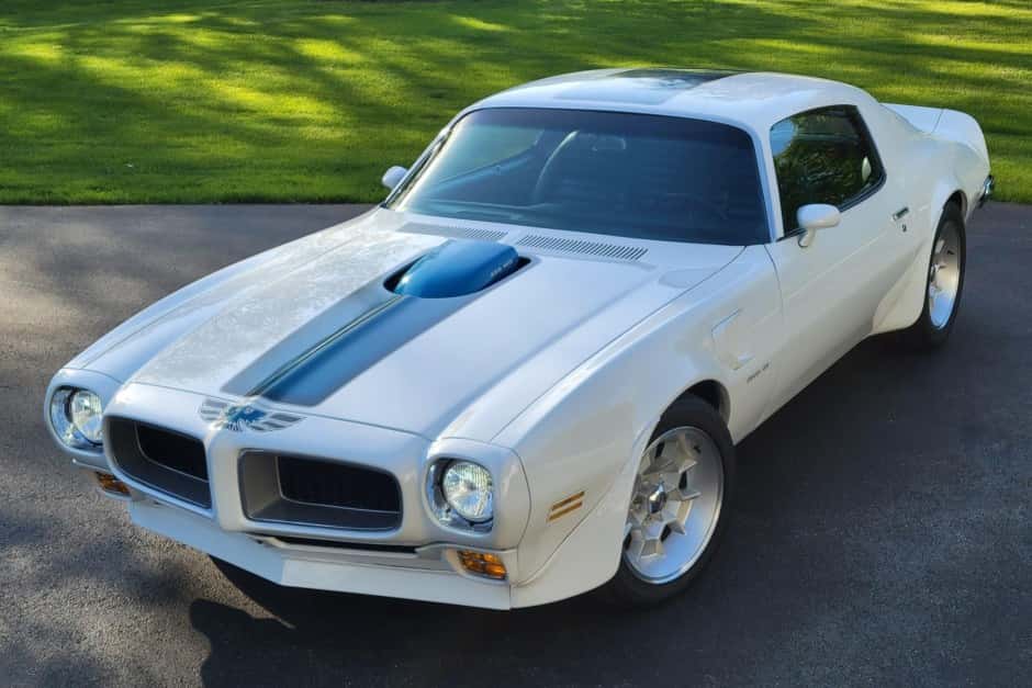 1972 Pontiac Firebird (2nd Generation – 1970-1981) sold for $76,000