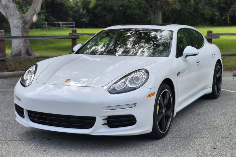 2014 Porsche Panamera sold for $19,250