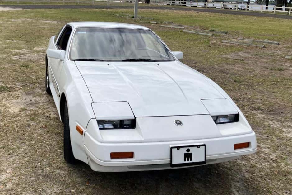 1986 Nissan Z31 300ZX sold for $11,000