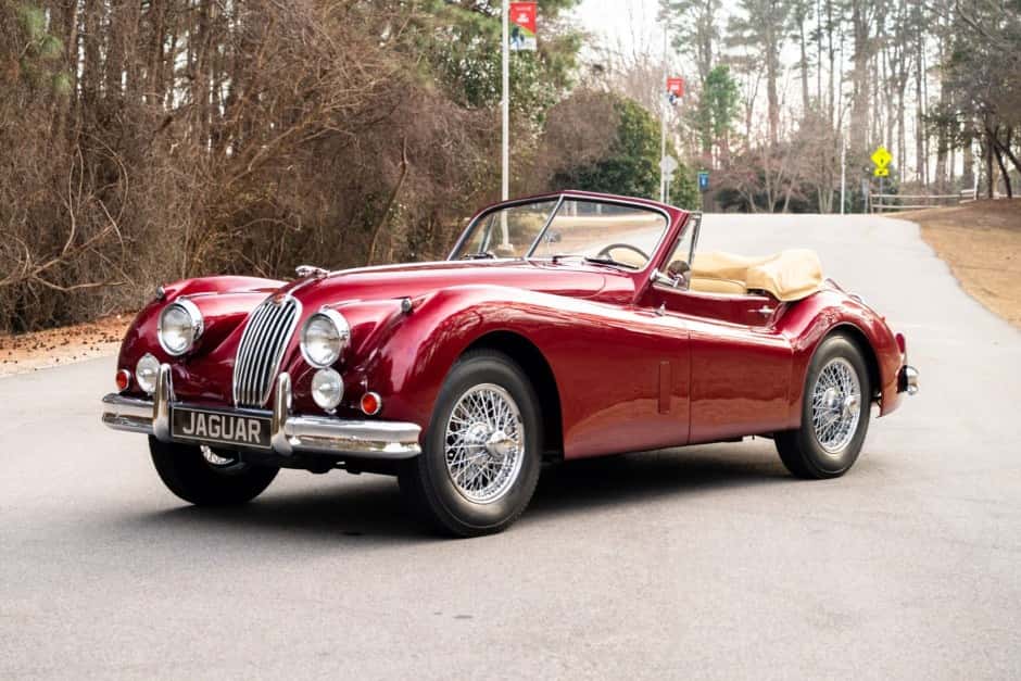 1955 Jaguar XK140 sold for $88,000