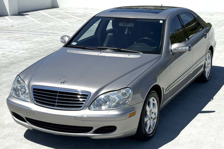 2005 Mercedes-Benz W220 S-Class sold for $9,200