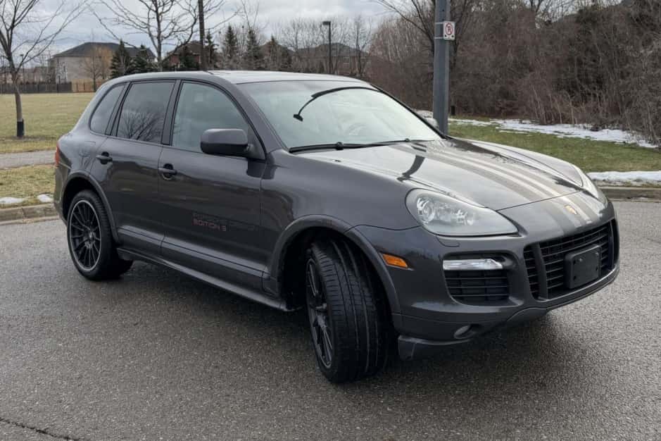 2010 Porsche 955/957 Cayenne (2003-2010) sold for $10,497